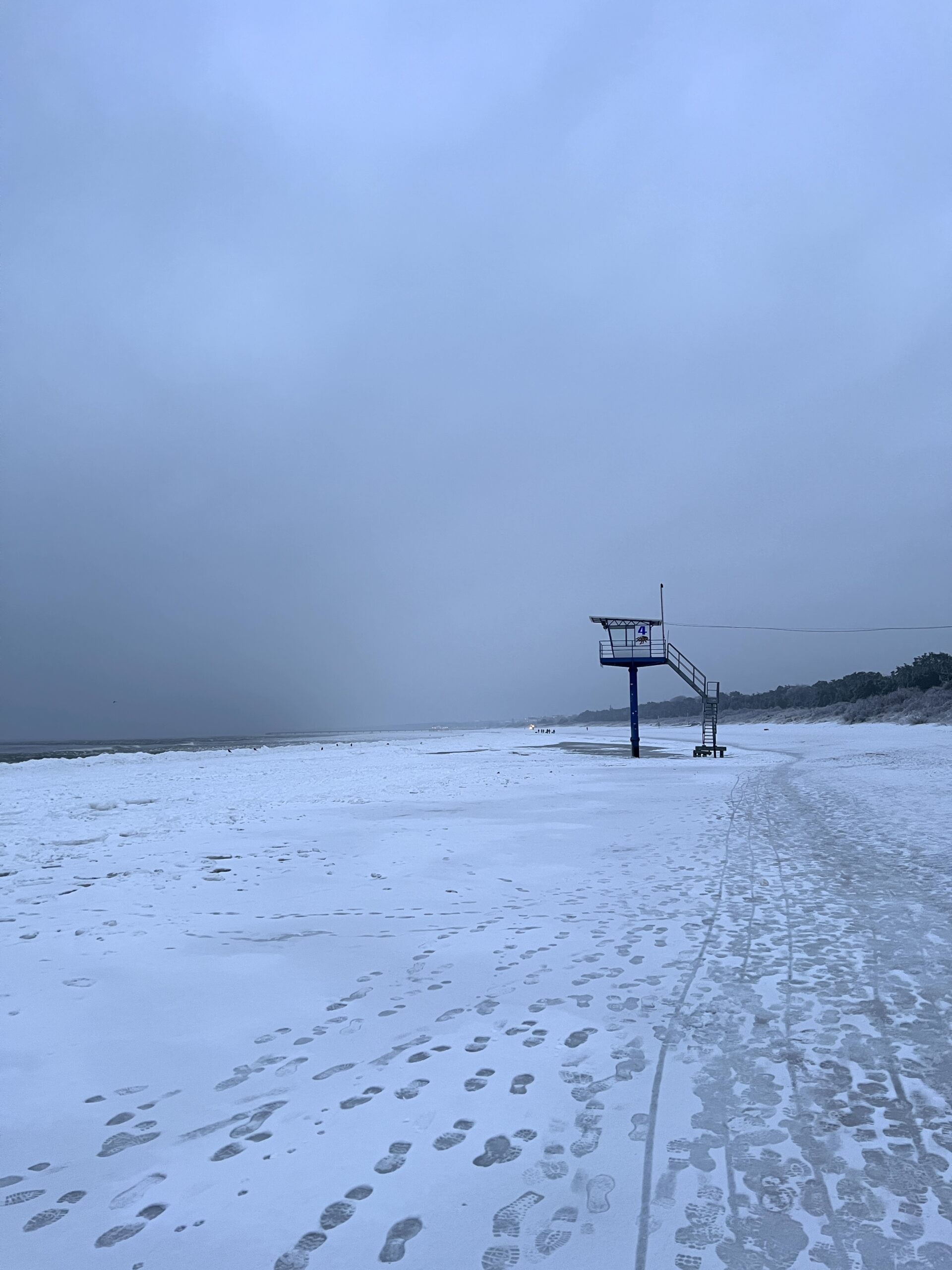 Strandrunde von Ahlbeck nach Heringsdorf am frühen Wintermorgen. Herrlich.
